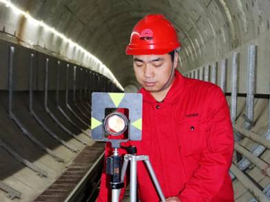 西安城投道桥集团轨道分公司:崔鹏